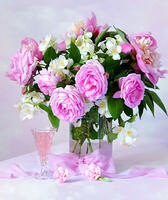 Без бренда «Нежный букетик с розами и настойка» в Ульяновске